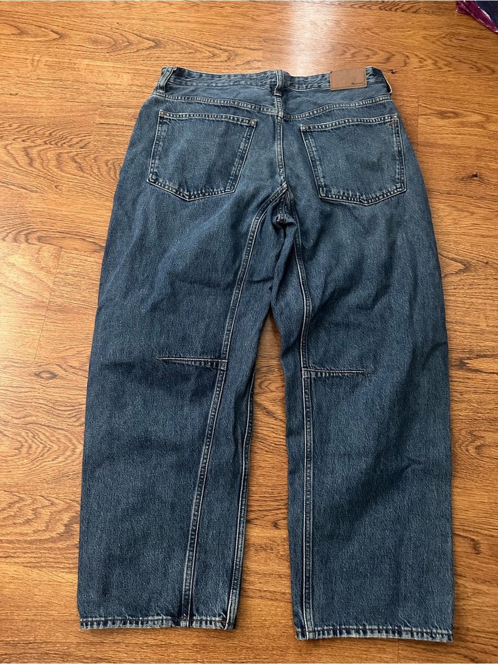 Madewell Dark Blue The Darted Barrel Leg Jeans size 30 baggy - Picture 5 of 7
